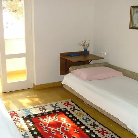Polic Apartment