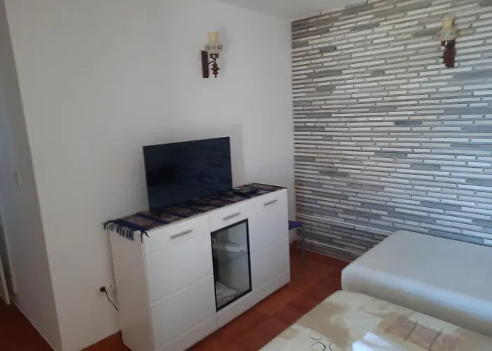 Polic Apartment Primosten