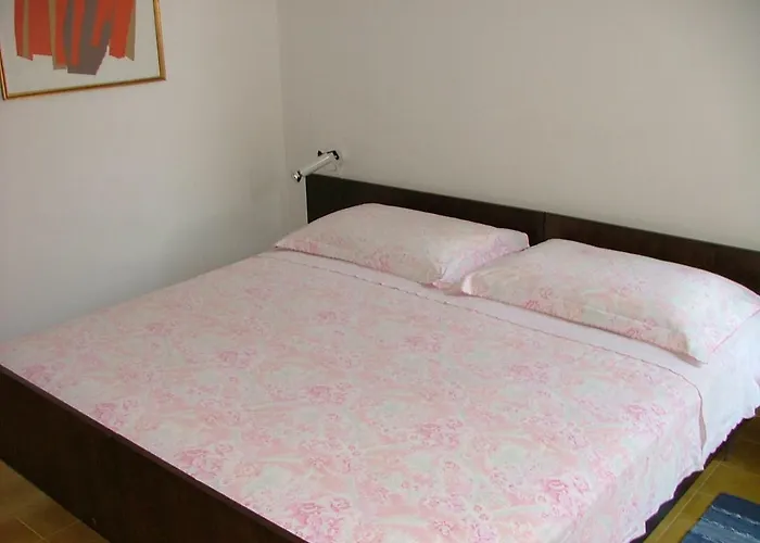 Polic Apartment Primosten